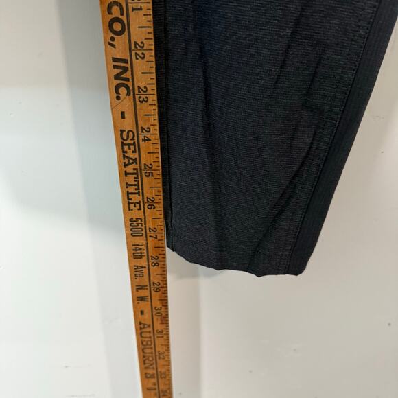 Kuhl Women's Weekendr Tight Performance Fabric Lightweight Black Size Large Reg - Picture 9 of 9